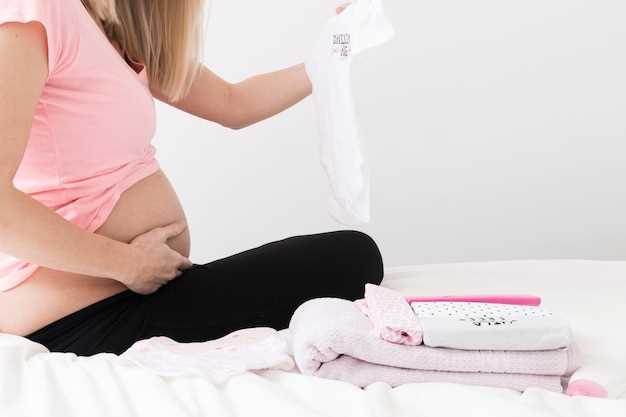 Что означают бело-жёлтые выделения в норме и по каким признакам стоит насторожиться