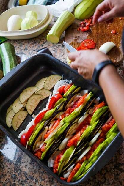 Баклажаны с йогуртовым соусом и орехами