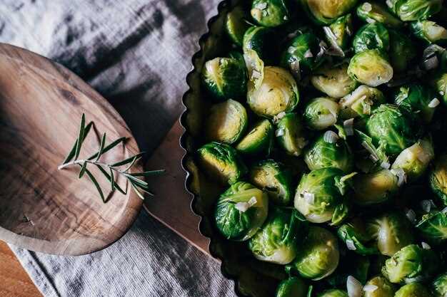 Создание салатов с брюссельской капустой: лучшие сочетания
