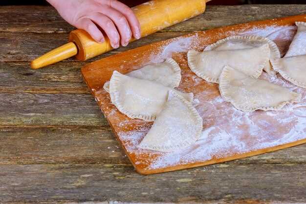 Технология жарки и форма подачи хрустящих чебуреков