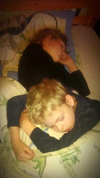 Как объяснить ребенку происходящее без лишней детали