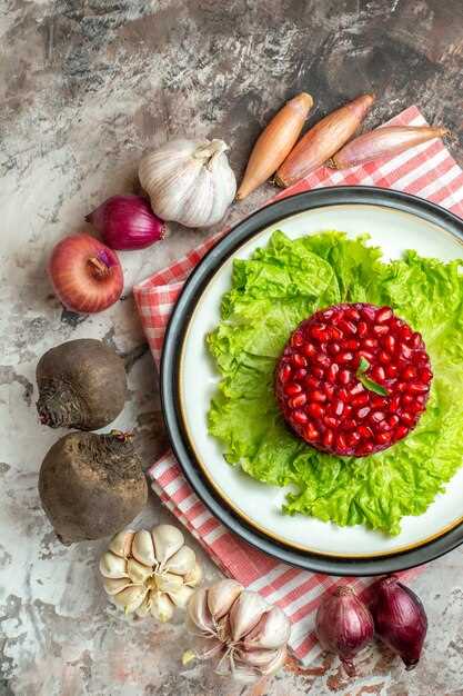 Неожиданные блюда и закуски с листовым салатом: практические решения