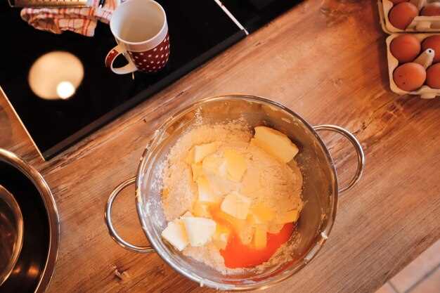 Отделение сыворотки и формование сыра