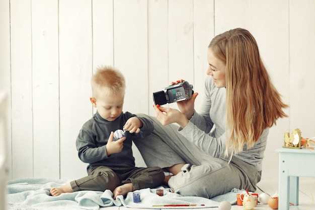 Создание простых предметных аппликаций из бумаги и ткани