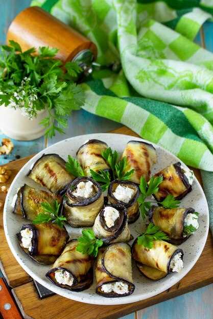 Простой рецепт запеченных кабачков с чесноком и зеленью