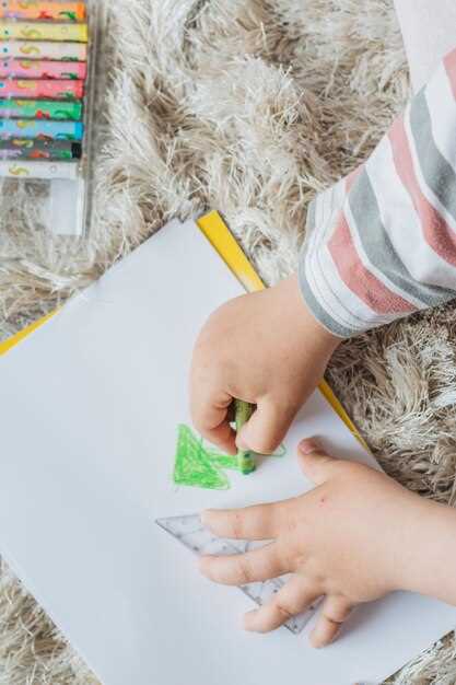 Как хранить детские рисунки: простые и практичные идеи для сохранения шедевров