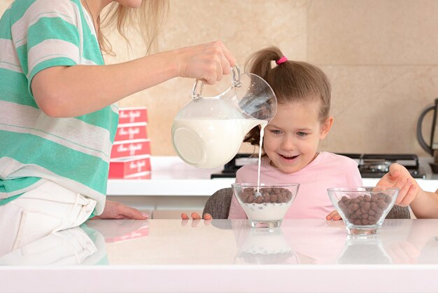 Коктейль с добавлением овсяных хлопьев для энергетической поддержки