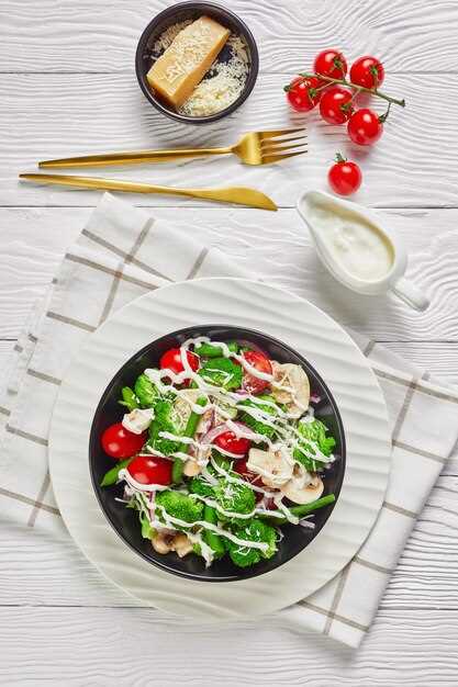 Цезарь с курицей и домашней заправкой