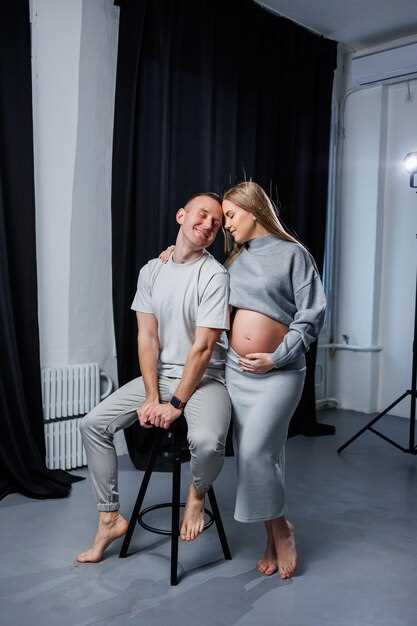 Позиции, подчеркивающие живот и линию тела