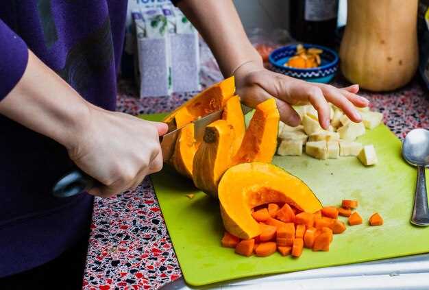 Овощной рагу с тыквой и картофелем в духовке