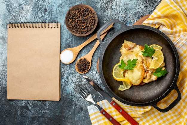 Оливье по домашнему рецепту: секреты идеального майонеза