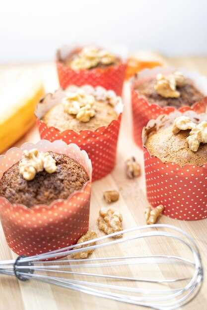 Рецепт кексов с орехами и изюмом