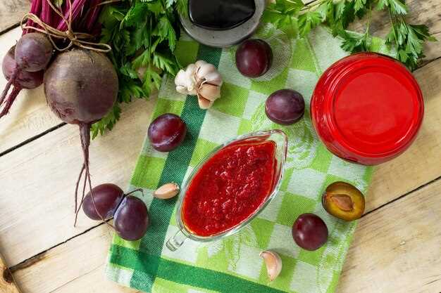 Разнообразие напитков и маринадов на основе слив и помидор