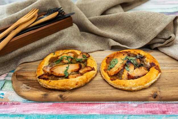 Классические комбинации: пепперони, моцарелла и томатный соус