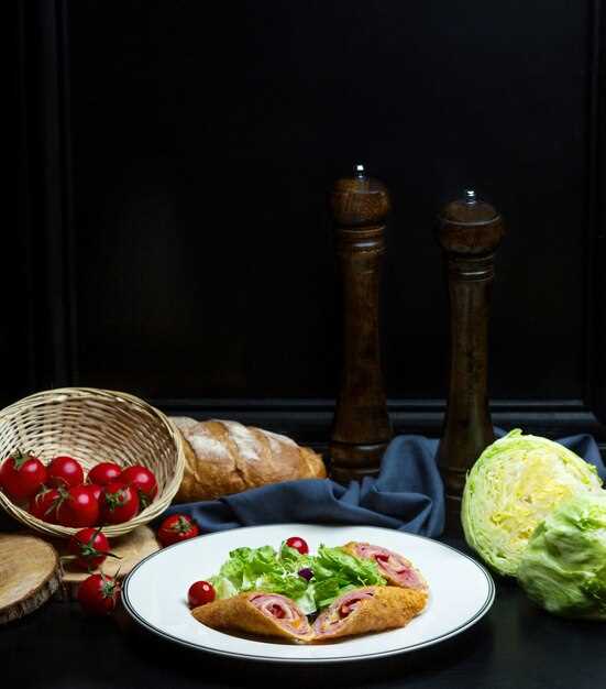 Легкий диетический салат с зеленью и цитрусовой заправкой