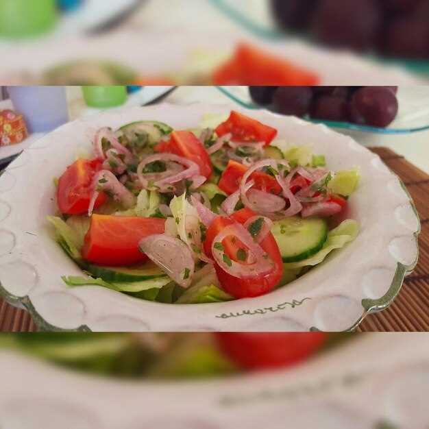 Салаты с консервами и недорогой мясной нарезкой