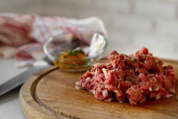 Обработка фарша и формовка котлет