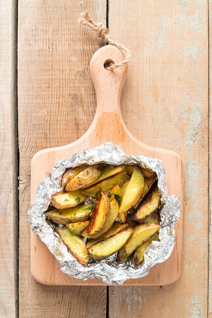 Советы по выкладыванию на противень и использованию фольги