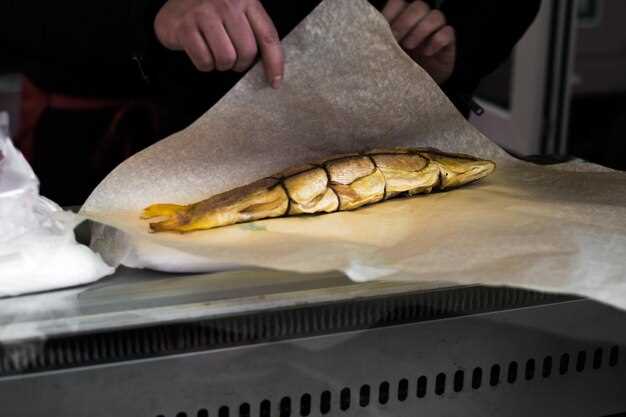 Подготовка рыбы и ингредиентов для теста