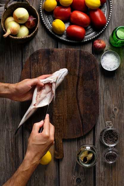 Подготовка рыбы и ингредиентов для засолки