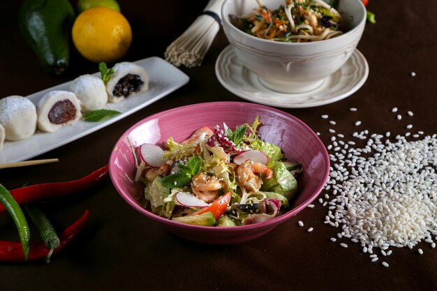 Инновационные сочетания продуктов для современного японского салата