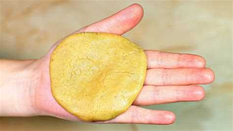 Ингредиенты для медовых лепешек от кашля