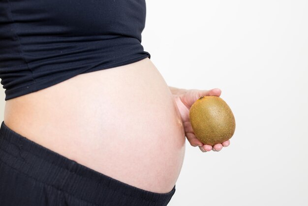 Витамины и минералы в фейхоа, важные для развития плода