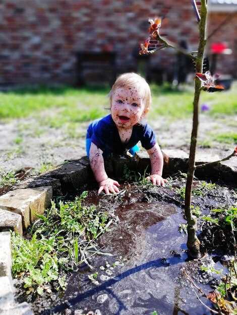 Подготовка грязевых материалов и инструментов для игр