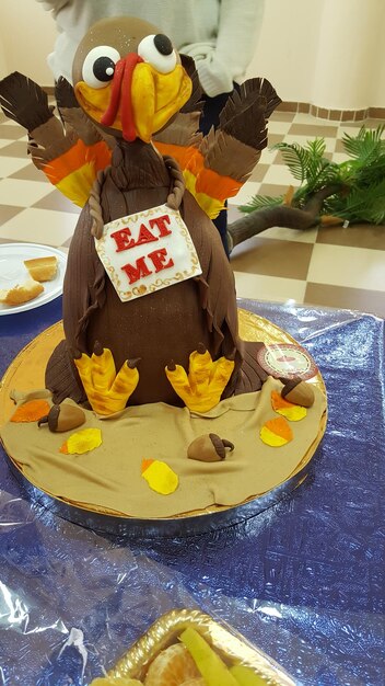 Добавление юмористических элементов и надписей