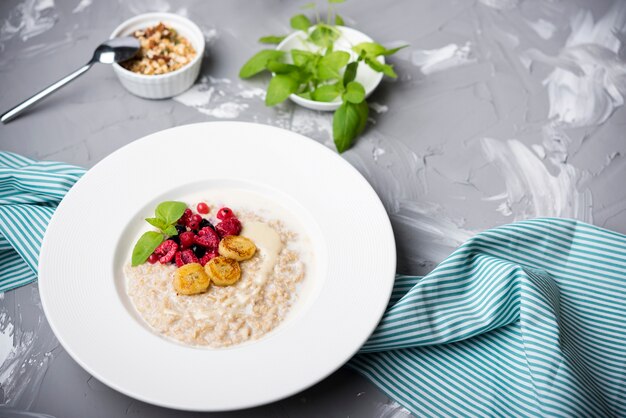 Рецепт овсяной каши на молоке на 1 порцию – быстро и вкусно