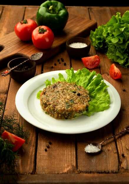 Ингредиенты и подготовка для рыбных котлет без хлеба