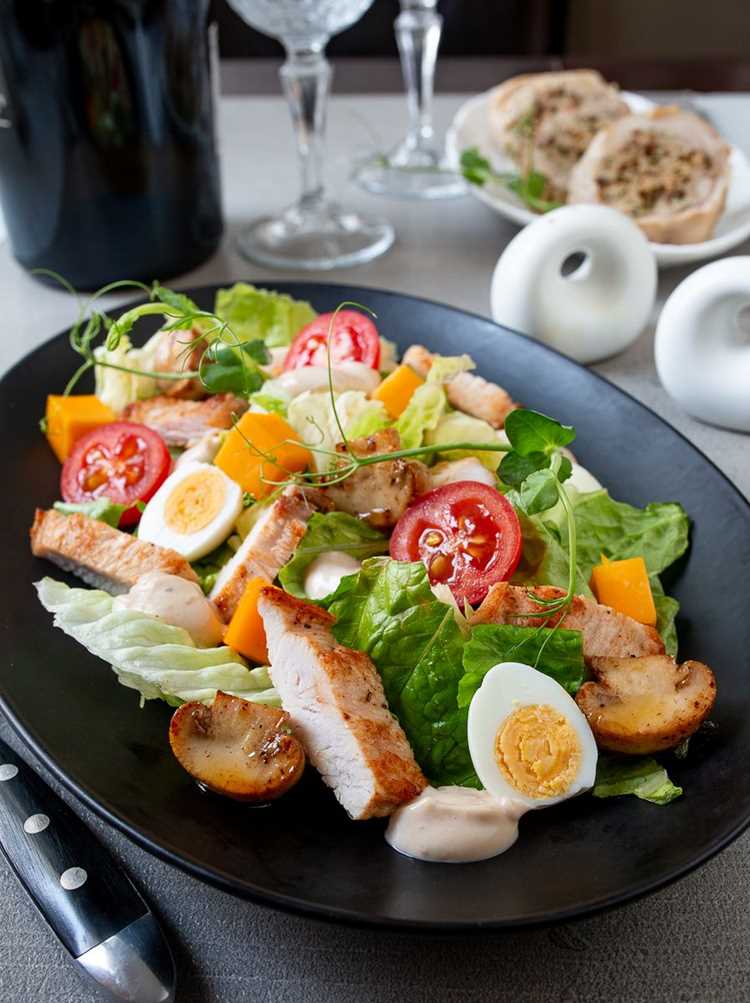 Индейка с помидорами и фенхелем