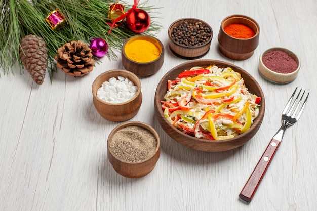 Ингредиенты для классического салата с копченой курицей