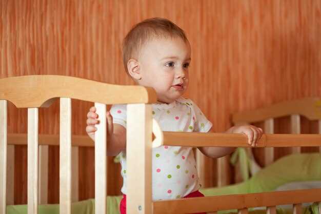 Защита малыша от опасных условий дома и на улице