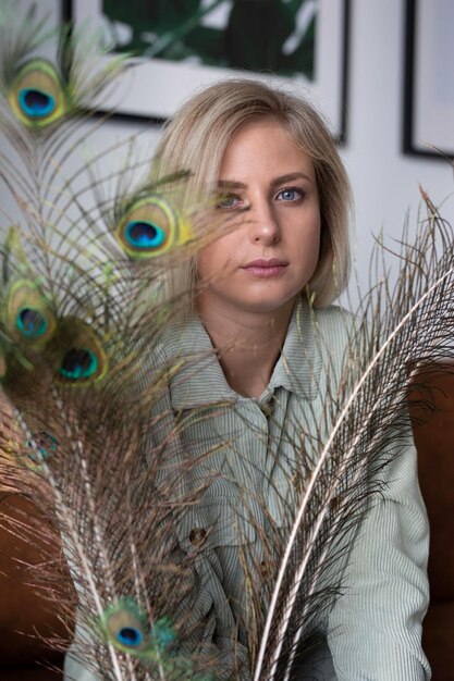 Начало актерской деятельности и первые роли