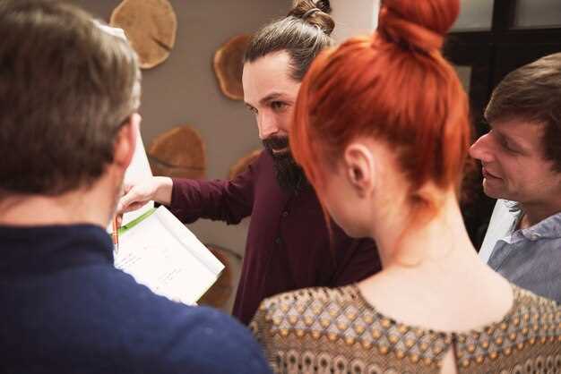 Ранние годы и образование в сфере театра и кино