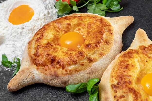 Приготовление теста и подготовка ингредиентов для лодочки