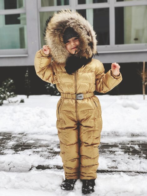 Особенности дизайна: яркие цвета и модные детали