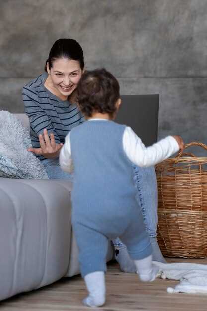 Этапы развития и практические советы для мам по переворотам детей со спины на живот