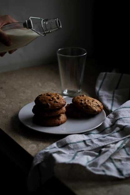 Рецепт вкусного мягкого печенья на сметане в духовке быстро и просто
